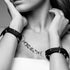 BIJOUX - INDISCRETS MAZE HANDSCHELLEN SCHWARZE ARMBNDER